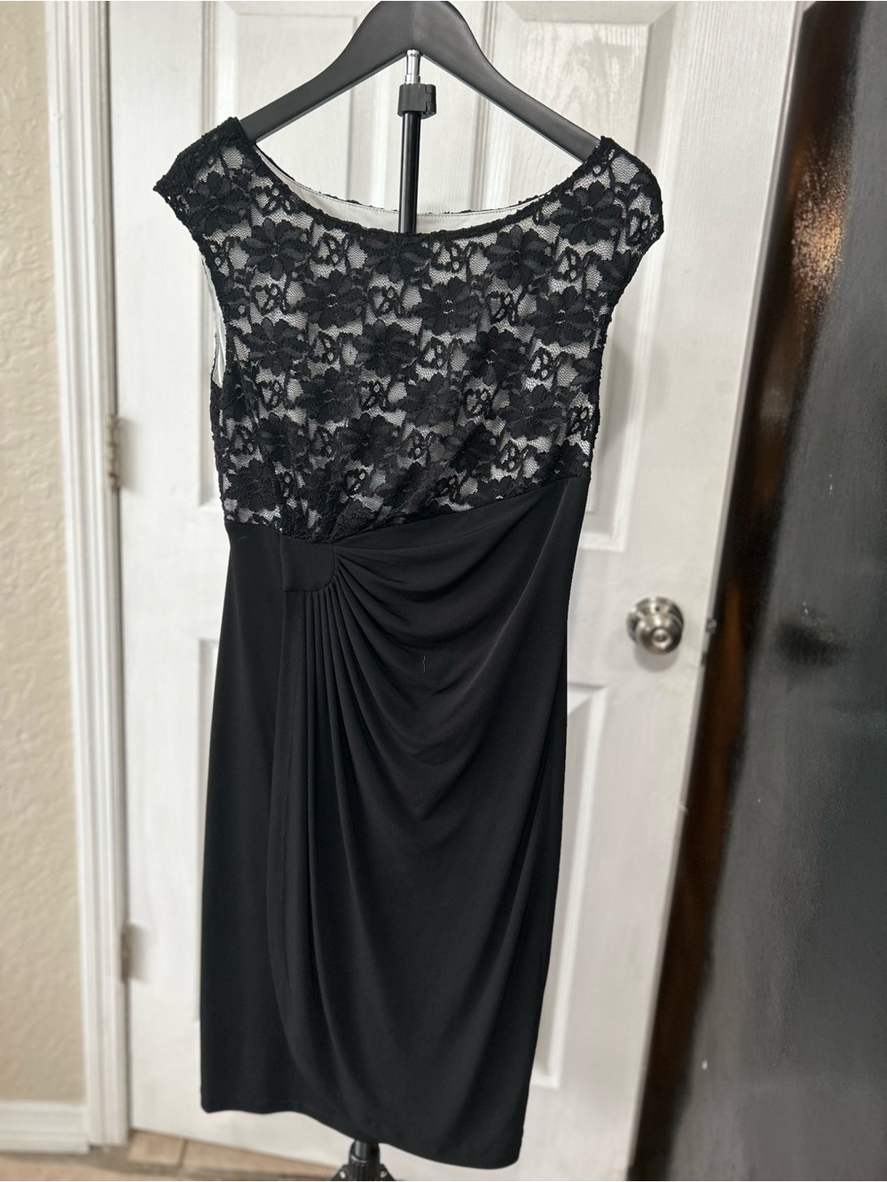 Dressbarn Collection Black Lace Bodice Draped Cocktail Dress Size (EUC)